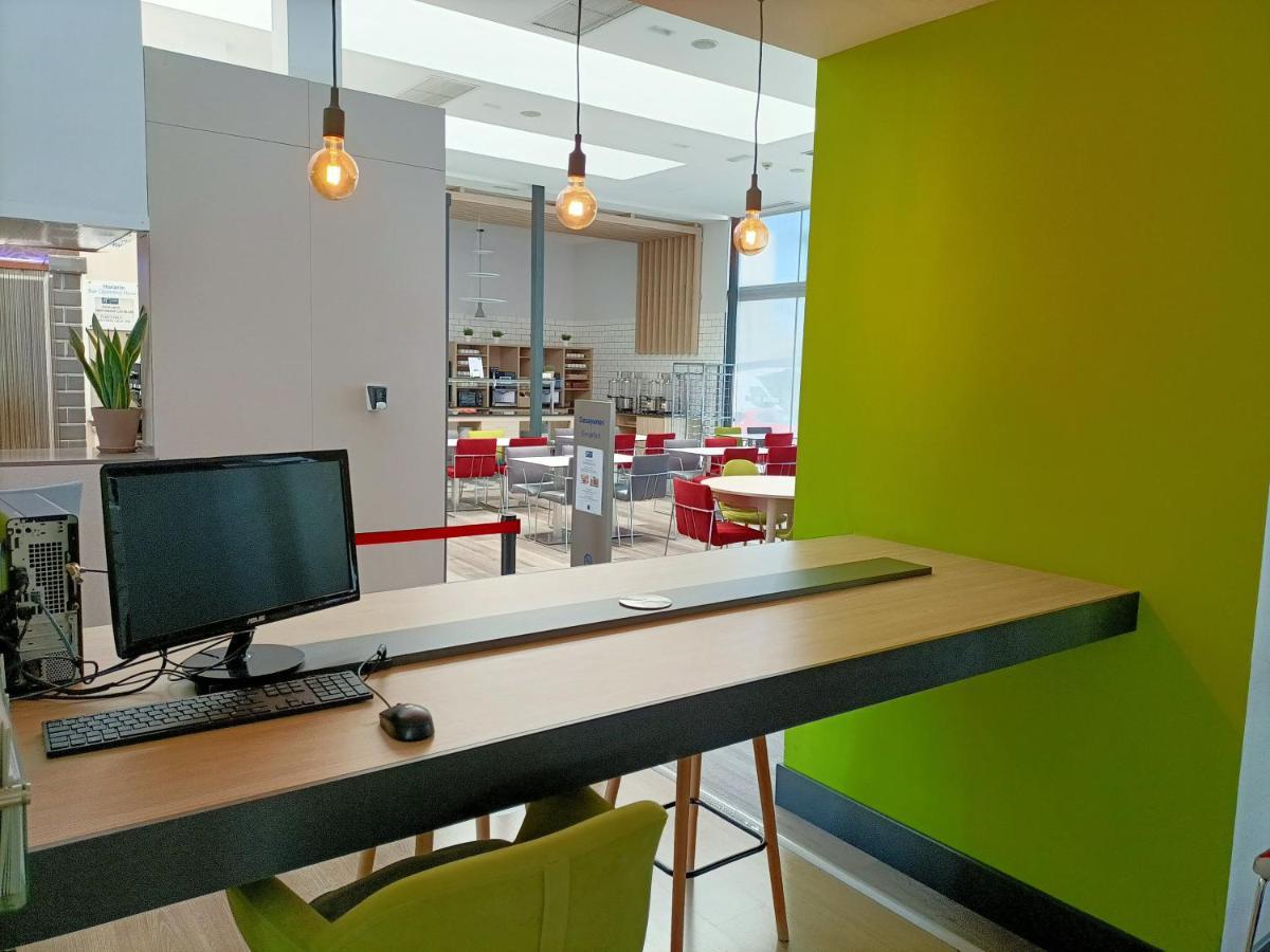 Holiday Inn Express Madrid Leganes By Ihg Екстер'єр фото